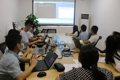 市網(wǎng)絡(luò)信息中心成功舉行網(wǎng)絡(luò)安全攻防應(yīng)急演練暨技術(shù)交流活動